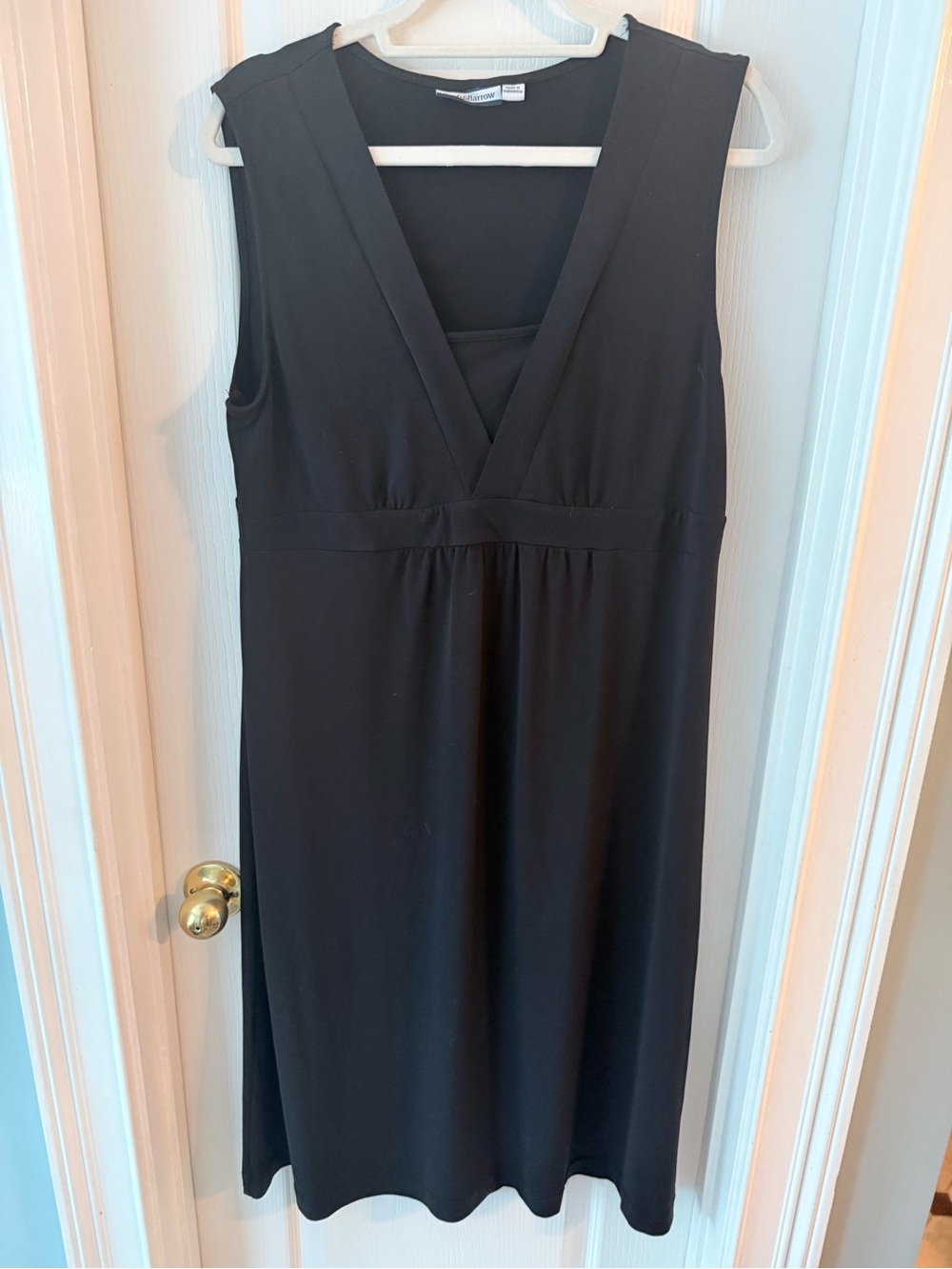 croft & barrow Black Sleeveless V-Neck Midi Dress